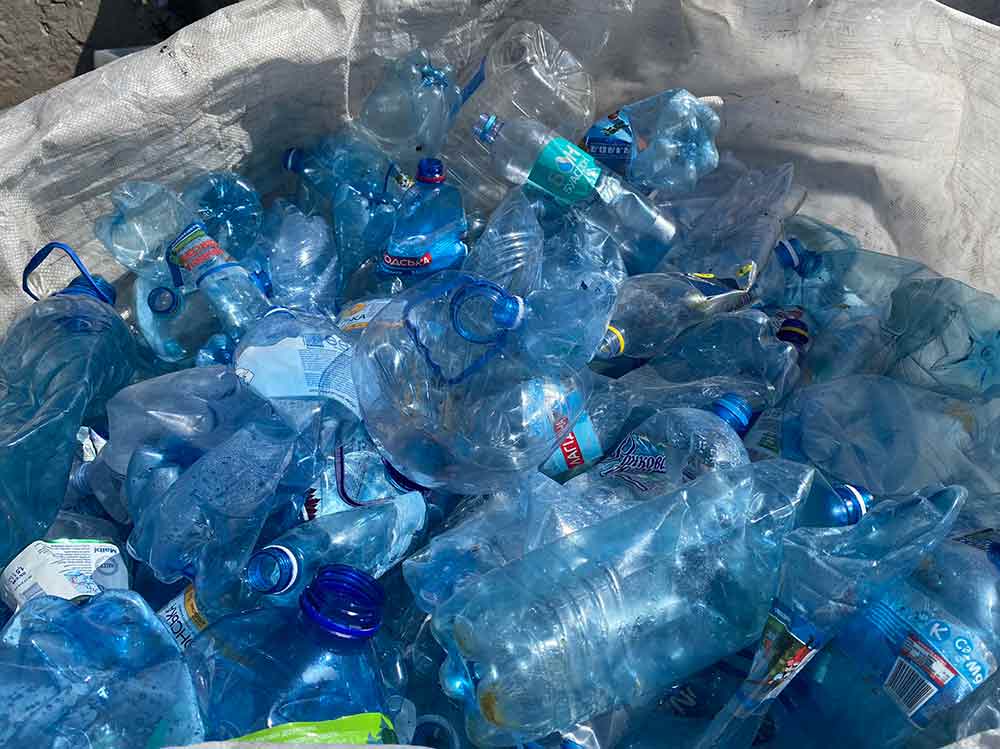 Покупаем пластиковые бутылки в Днепре и Днепропетровской области